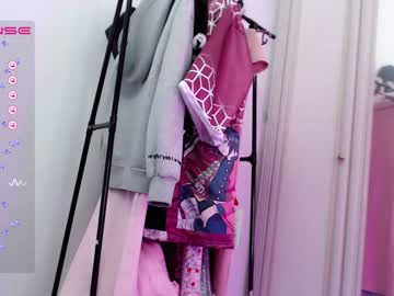 girl small_blondee image #4279644