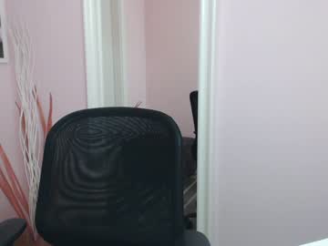 girl lila_page image #1125823