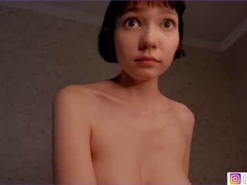 girl bzzzme image #4873603