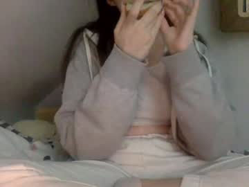 girl xprsv image #4239722