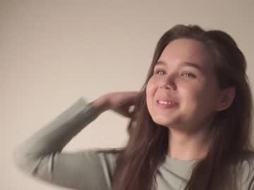 girl helenmoors image #4022633