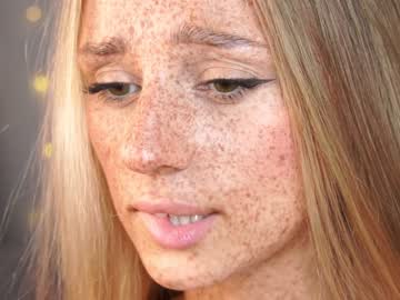 girl artease image #5505071