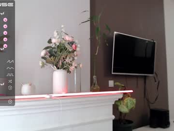 girl small_blondee image #2767445