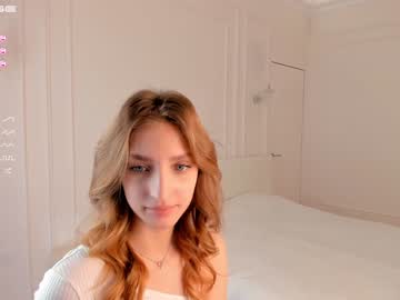 girl alishaamelia image #5511443