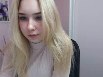 girl lila_page image #1090361