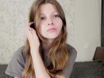 girl alainaestrada image #5524448