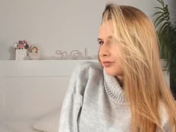 girl oliviasolis image #3509403