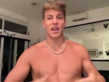man aestheticking13 image #1524863