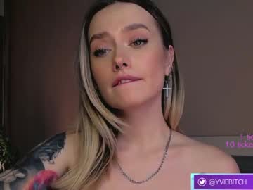 girl _yvie_ image #3528962