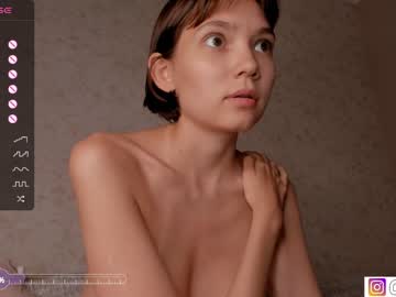 girl bzzzme image #5221110