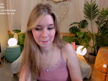 girl milablush image #3301459