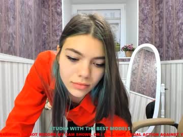 girl maura_shy image #514854