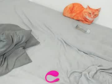 raveneusbiter sex webcam