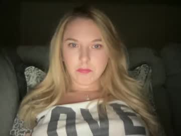 girl tpink95 image #2092766