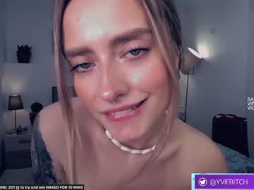 girl _yvie_ image #5540377