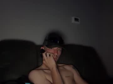 hungdude04 sex webcam