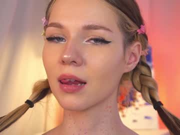 girl kateuwugirl image #5289914