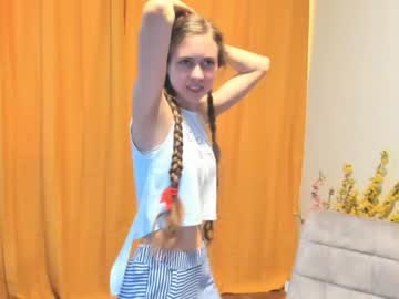 girl rubrain image #4114515