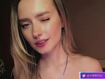 girl _yvie_ image #3479559