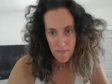 girl sixfootsiren image #6962886