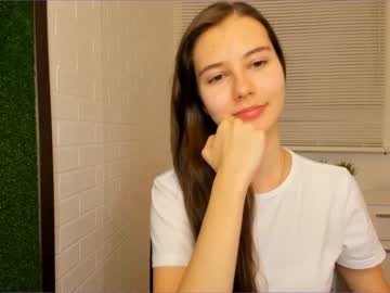 girl carolineprise image #645367