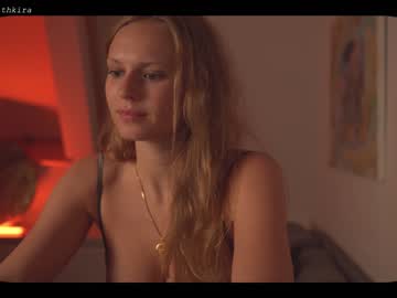 girl chillwithkira image #1745824
