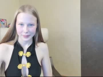 girl jenny_angelok image #2442762