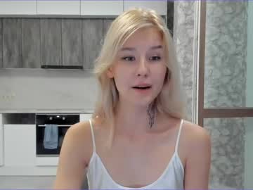 girl juliaberrin image #2227910