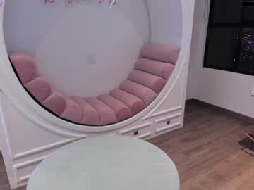 girl ashlyeroberts1 image #1029440