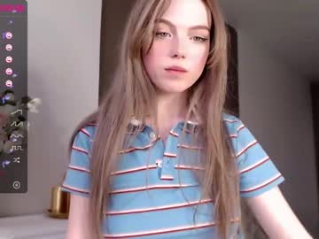 girl small_blondee image #1773637