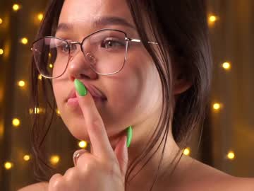 girl helenmoors image #4355523