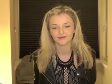 girl lucydelovely image #6870495