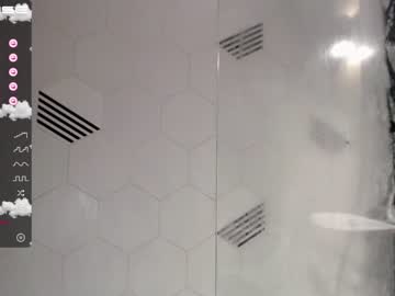 girl small_blondee image #2578554