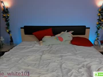 girl foxhilary image #2209055