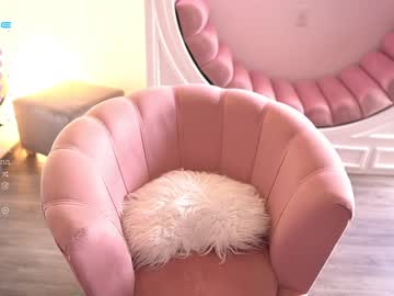 girl ashlyeroberts1 image #2613947