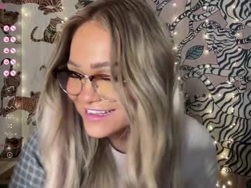 girl ari_02 image #5122415