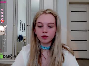 girl small_blondee image #3342388