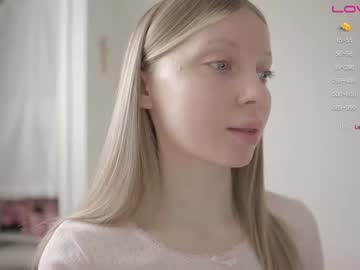 girl pureangeldolores image #5993336