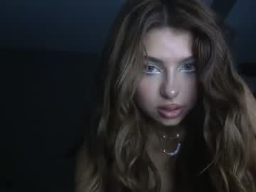 saraellison sex webcam