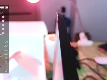 girl small_blondee image #4238941