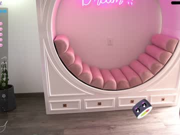 girl ashlyeroberts1 image #2492134