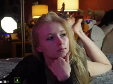 girl bestblondiiecb image #6003794