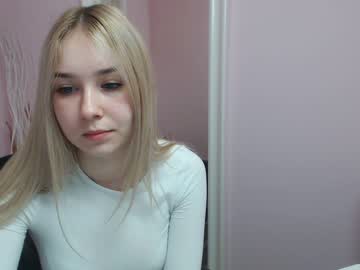 girl lila_page image #1147571