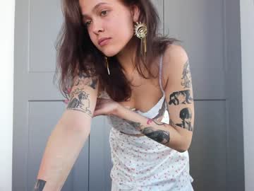 girl adriana_hill image #2094736