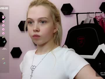 girl small_blondee image #4308502