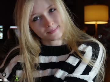 girl bestblondiiecb image #6031929