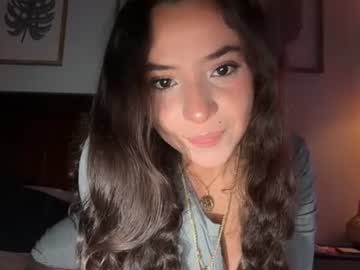 girl avangelinefunn99 image #15435