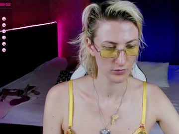 girl eva__blonde image #2066544