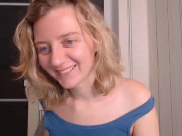 elly_helly sex webcam
