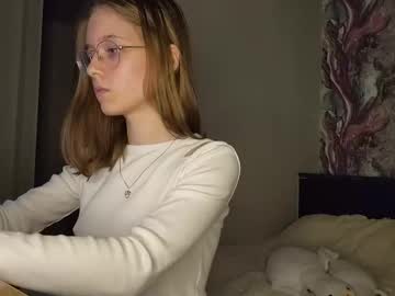 girl lowress image #7025003